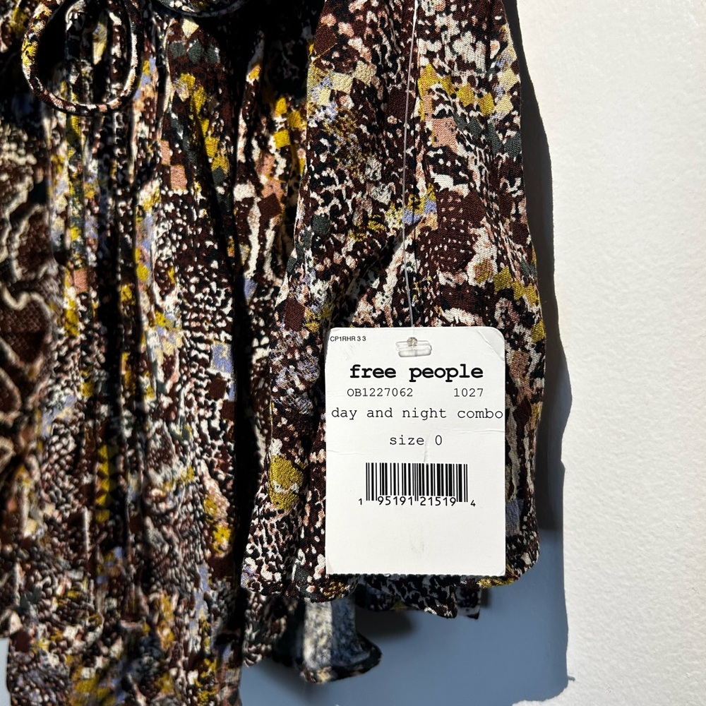 Free People Patterned Top - Picture 3 of 3
